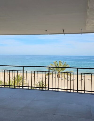 ventanas aluminio para terraza frente al mar - cerramiento ventanas aluminio playa san juan alicante aluyglass soluciones (2)